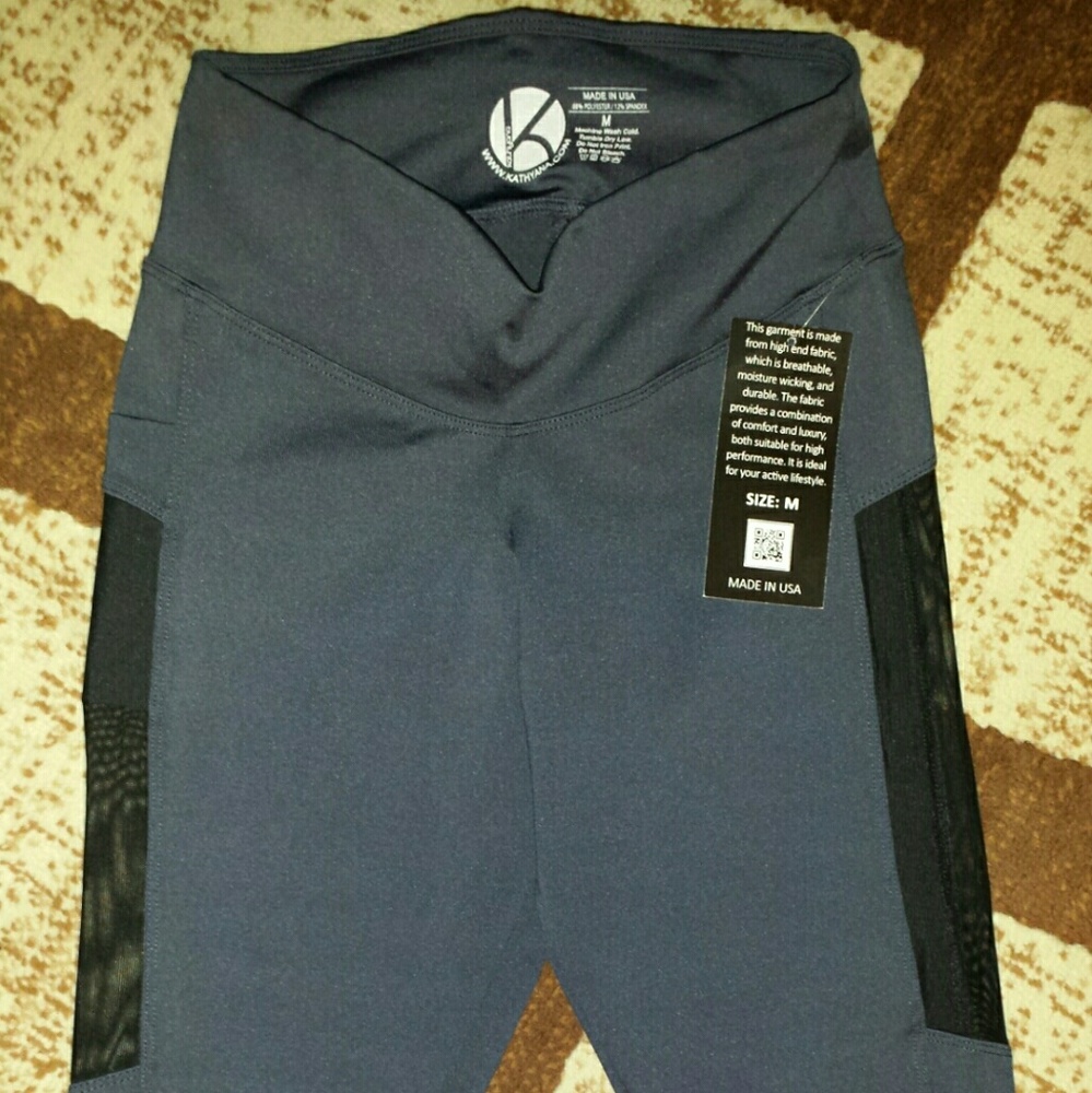 High-rise fitted cropped legging Grey.